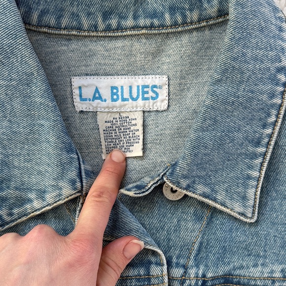 Vintage 90s Jean Jacket - Picture 2 of 8